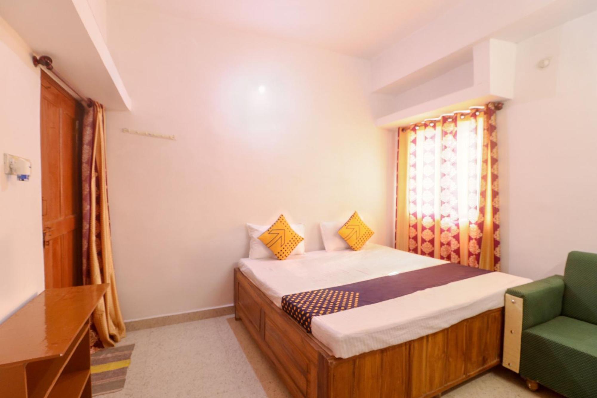 Spot On Hotel Om Kanha Bilāspur Eksteriør billede