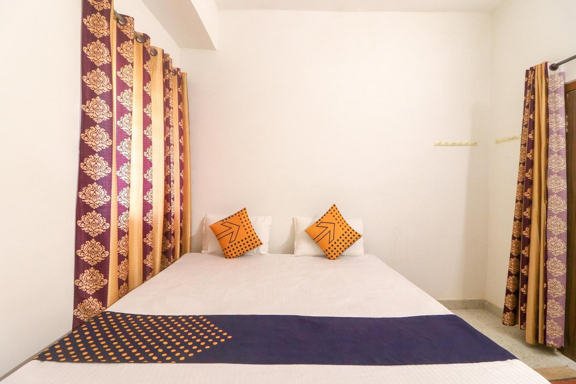 Spot On Hotel Om Kanha Bilāspur Eksteriør billede